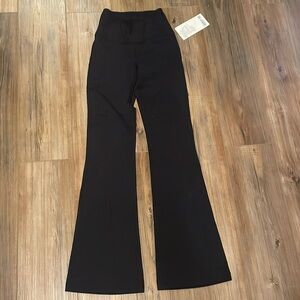 Lululemon Groove Pant SHR Flare Pant